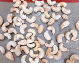 Gambar langkah 2 resipi 👩‍🍳Roasted Cashew Nut.