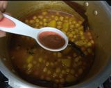 A picture of step 14 of Chickpeas Curry.