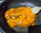 A picture of step 3 of Custard powder halwa with roasted sesame seeds.