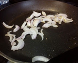 Foto del paso 2 de la receta: Bacalao al curry con leche de coco