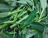Foto langkah ke 1 dari resep Sambal Brambang Asem Kangkung ala Heni.