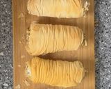 Foto del passaggio 6 della ricetta Cannoli di Pasta Fillo Ripieni con Crema Pasticcera alle Noci