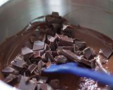 A picture of step 2 of Choco bar ice cream.