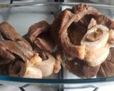 Foto del paso 1 de la receta: Fideos al huevo con pimentón ahumado y salsa de tomate con osobuco desgrasado