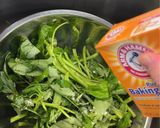 A picture of step 2 of Stir-Fried Water Spinach w/ Fermented Shrimp Paste | Rau Muống Xào Tỏi Mắm Tôm.