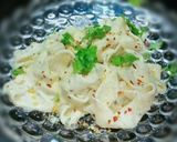 A picture of step 5 of Alfredo fettuccine pasta.