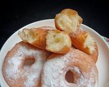 Foto langkah ke 5 dari resep Donat Menul,Soft and Fluffly (Pakai Terigu Segitiga Biru).