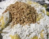 Foto del paso 2 de la receta: Masitas secas de maní