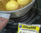 Foto langkah ke 5 dari resep Telur Gulai Simpel.