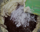 Foto langkah ke 3 dari resep Semprit Coklat (Putih Telur).