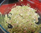 Foto del paso 3 de la receta: Huevos rellenos de aguacate y atún