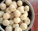 Foto langkah ke 1 dari resep Cilok Bumbu Kacang.