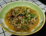 Hình bước làm 3 của món Ếch kho hành tây rau răm