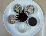 รูปขั้นตอนการทำที่ 3 ของ JJ.3 แกงคั่วหมู 🌿🌶️🧄🫚🐖