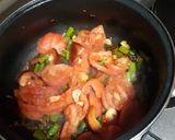 Foto del paso 2 de la receta: Sopa de ajo, tomate y espárragos trigueros de mi padre