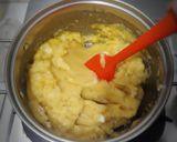 Foto langkah ke 7 dari resep Sus Vanilla 'Choux Pastry with Vla'.