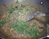 A picture of step 4 of Matar Mushroom and methi.