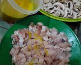 Foto langkah ke 2 dari resep Mie Ayam Jamur Mudah.