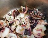 Foto del passaggio 3 della ricetta Gran fusilli al sughetto di seppia