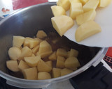 Foto del paso 5 de la receta: Guiso de ternera con patatas, zanahoria y guisantes rápido