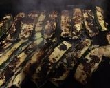 Une image de l'étape 7 de Courgettes marinées grillées panure au parmesan.