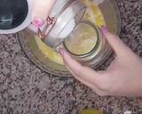 Foto del paso 2 de la receta: Magdalenas de chocolate y vainillas con arándanos 🫐🍫🧁
