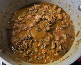 Gombás zúzapörkölt recept fázis 5 fotója