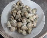 Foto del paso 3 de la receta: Chirlas al ajillo exprés