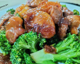 Foto del paso 8 de la receta: Wok de brócoli con magro y mandarina caramelizados en soja y miel