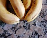 صورة لخطوة 1 من وصفة عصير البرتقال مع الكاكي والموز😋