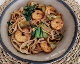Foto del paso 13 de la receta: Pak choi salteado con langostinos