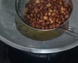 Foto langkah ke 2 dari resep Pedas Manis Kering Kentang Kacang Tanah.
