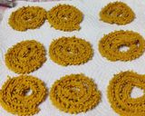 A picture of step 5 of Chakli(चकली).