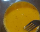 Foto del paso 2 de la receta: Omelette de jamón con queso 🧀