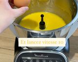 Une image de l'étape 2 de Pâte à crêpes à la Banane (et crêpes fourrés à la banane, topping chocolat, flambée au Rhum blanc).