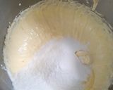 Foto langkah ke 3 dari resep Marble Cake Pandan.
