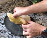 Foto del paso 11 de la receta: Cachopollo de Chicote en freidora de aire versión saludable