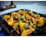 લીલી ડુંગળી અને બટેટાનું શાક(Lili dungli-bataka nu shak recipe in Gujarati) રેસીપી સ્ટેપ1ફોટો