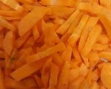 عکس مرحله 2 از دستور گوشت چرخکرده باکلم وهویج