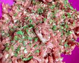 Foto del paso 2 de la receta Hamburguesa casera de ternera, espinacas y queso de Cabra