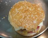 A picture of step 7 of Maggilicious Veg Burger.