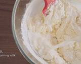 Cream Cheese Topped Strawberry MuffinRecipe video recipe step 9 photo