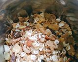 खजूर ड्रायफ्रूटस लाडू रेसिपी (khajur dry fruits ladoo recipe in marathi) रेसिपी स्टेप 3 फोटो