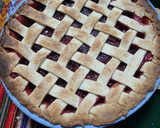 Foto del paso 17 de la receta: Tarta de frambuesas, fresas y manzana estilo americano