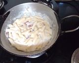 A picture of step 3 of Paneer creamy pasta with white sauce.