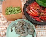 Foto langkah ke 2 dari resep Tumis buncis udang.