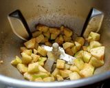 Une image de l'étape 2 de Muffins Pommes Crumble au Cook Expert.