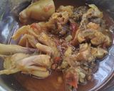 A picture of step 4 of Chicken with tomato.