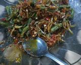 Foto langkah ke 6 dari resep Ikan teri kacang panjang goreng.