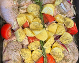 Foto del paso 1 de la receta: Pollo de corral al horno con patatas
